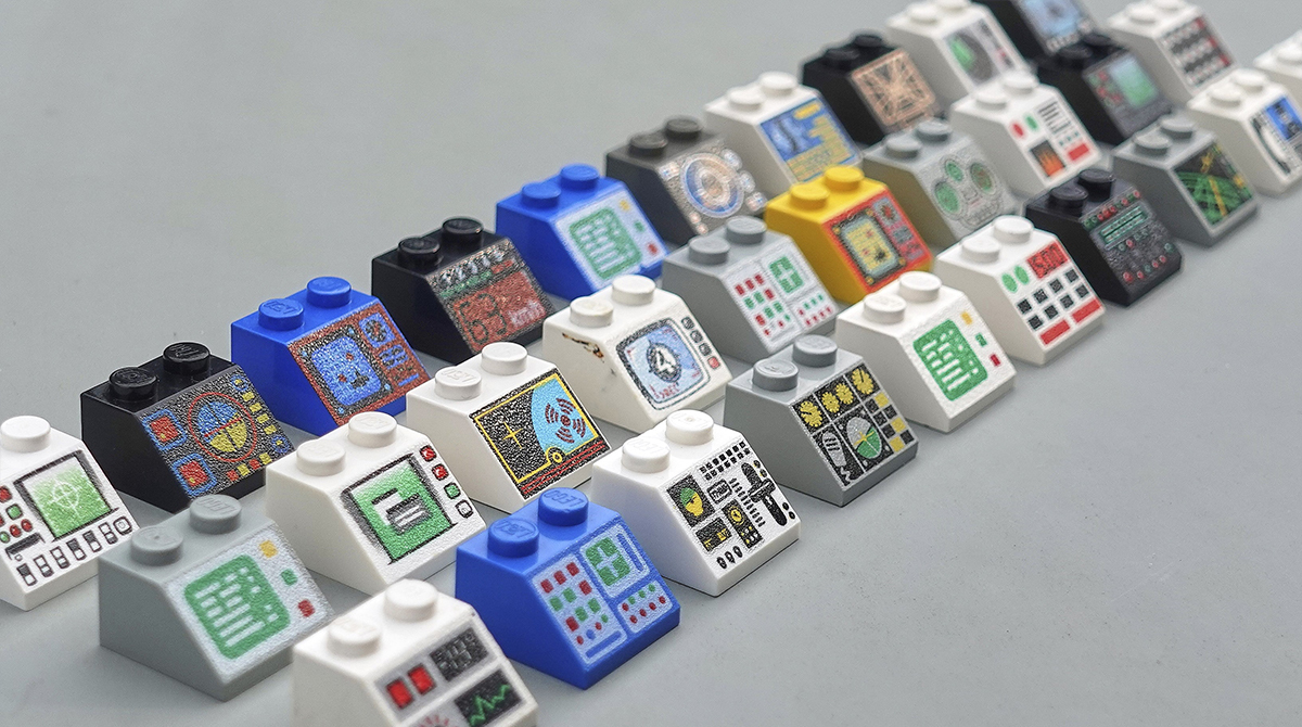 The UX of LEGO interface panels
