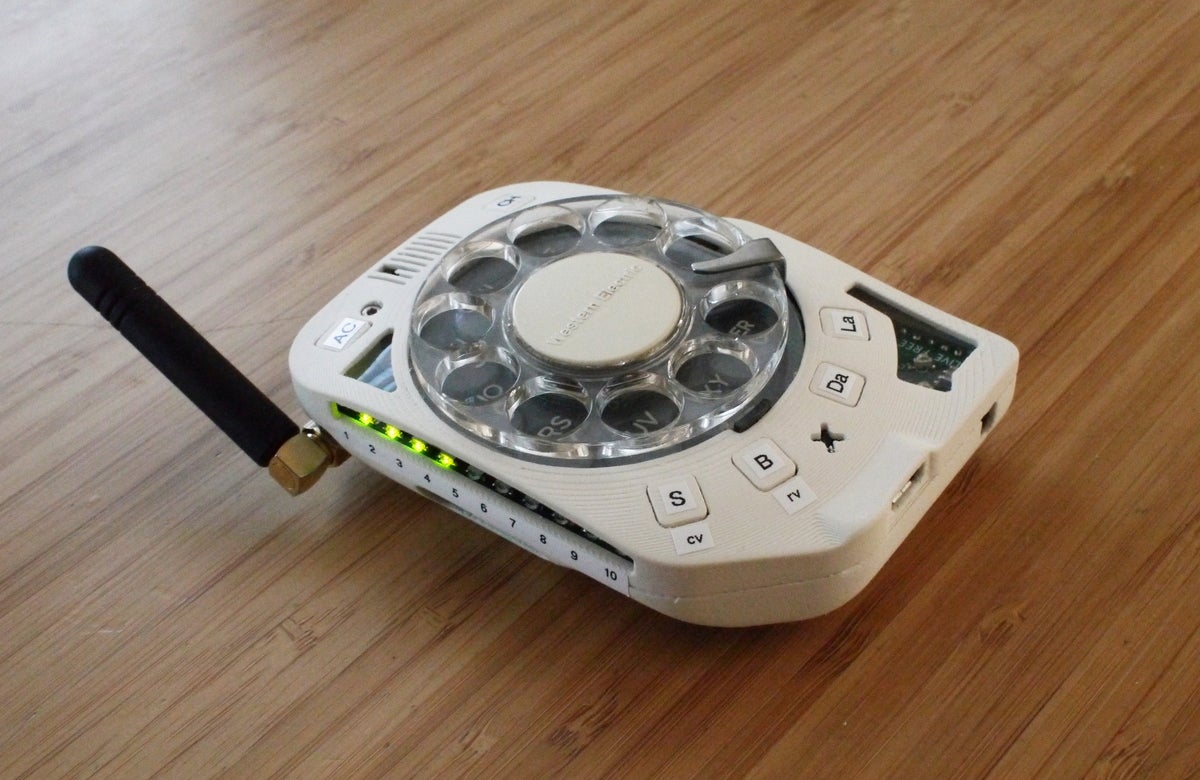 An open source DIY rotary cellphone 👏